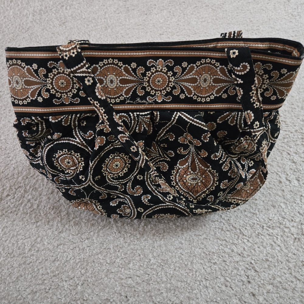 👜SALE! Vera Bradley Black and Tan Pattern Bag